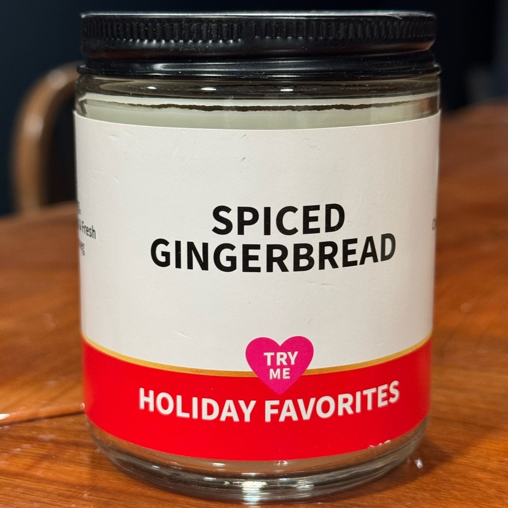 Bath & Body Works Spiced Gingerbread Candle single wick